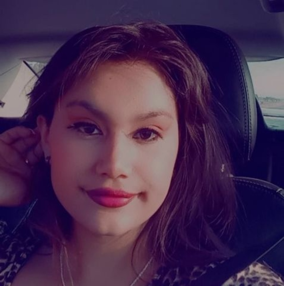 Meet your Posher, Myra